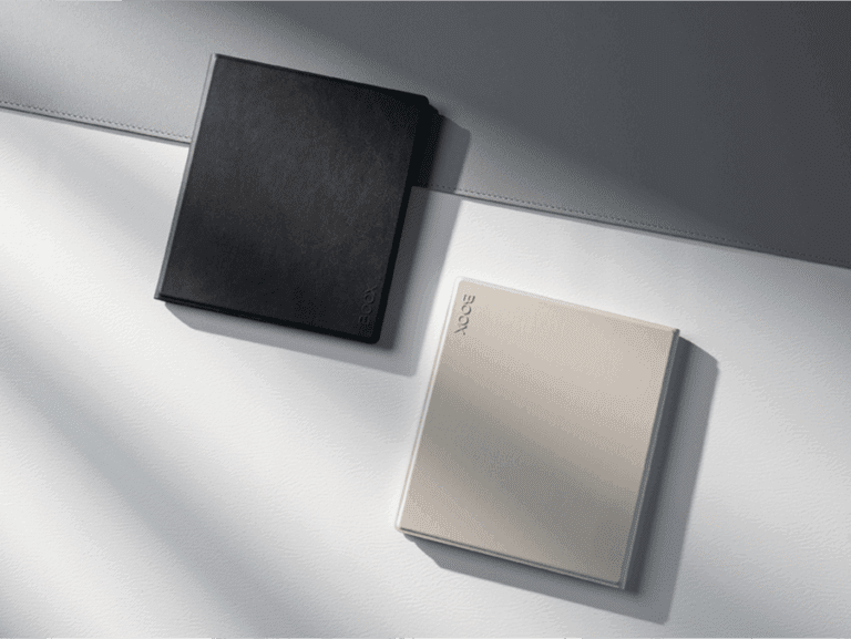 Angled view of BOOX Go Color 7 highlighting its slim body and color e-ink screen